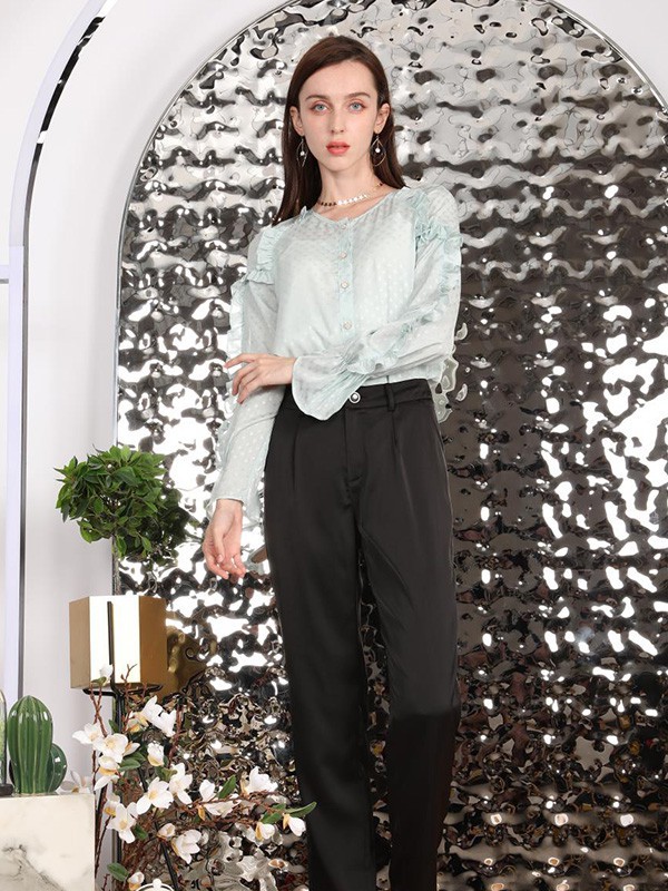 现在投资什么品牌好?开莎斯莱思女装加盟店风险小利润高!