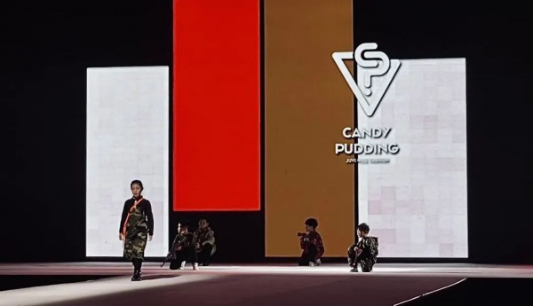 2020东莞少儿时尚周 糖果布丁潮酷亮相