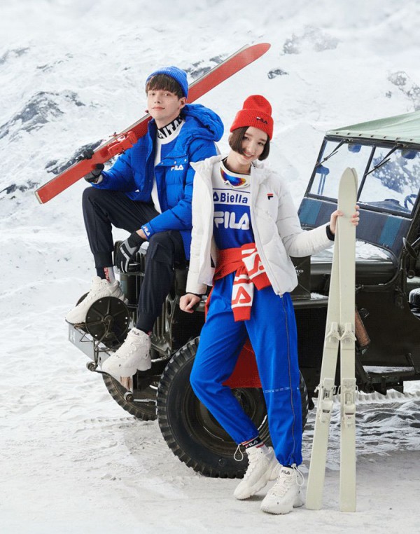 冬日休闲运动情侣装 FILA斐乐冬季情侣款推荐
