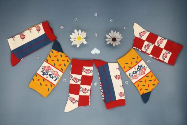 奥丽侬2021新年红色内衣 焕发灿烂新颜