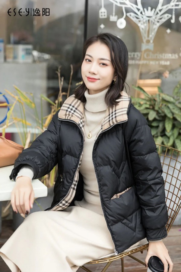 逸阳女装冬日新款 解锁新装新自我