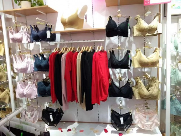 福建闺秘店隆重开业!祝曹女士生意兴隆!大卖特卖!