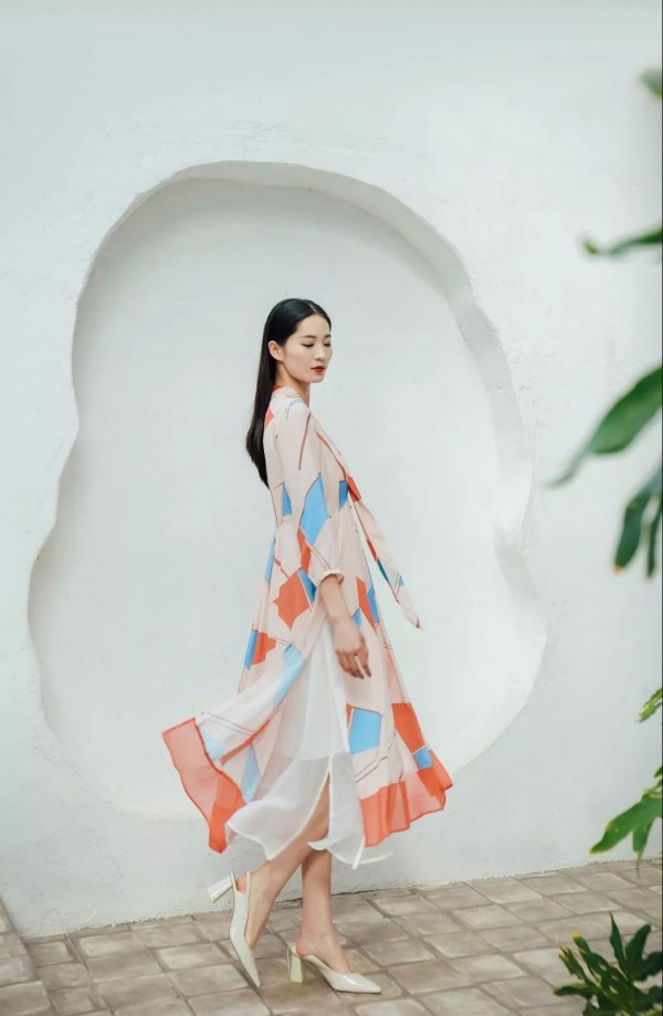 Carmen卡蔓:2020无法重启,但春天与它值得你期待