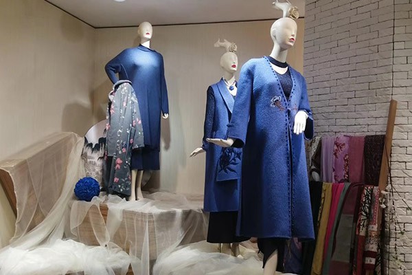 文艺棉麻的女装品牌收不收欢迎 秀蓓儿给你答案