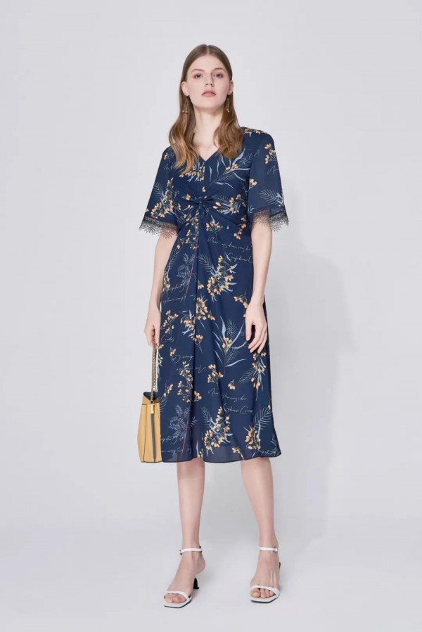 CONATUS新款连衣裙 游走时尚都市