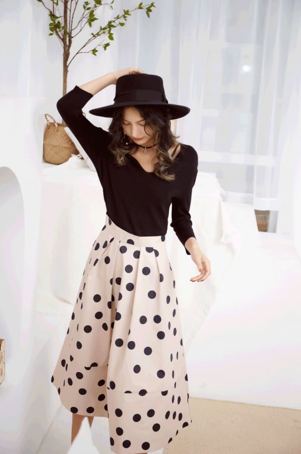 波点衬衫波点裙怎么搭配 HOPESHOW新款示范穿搭