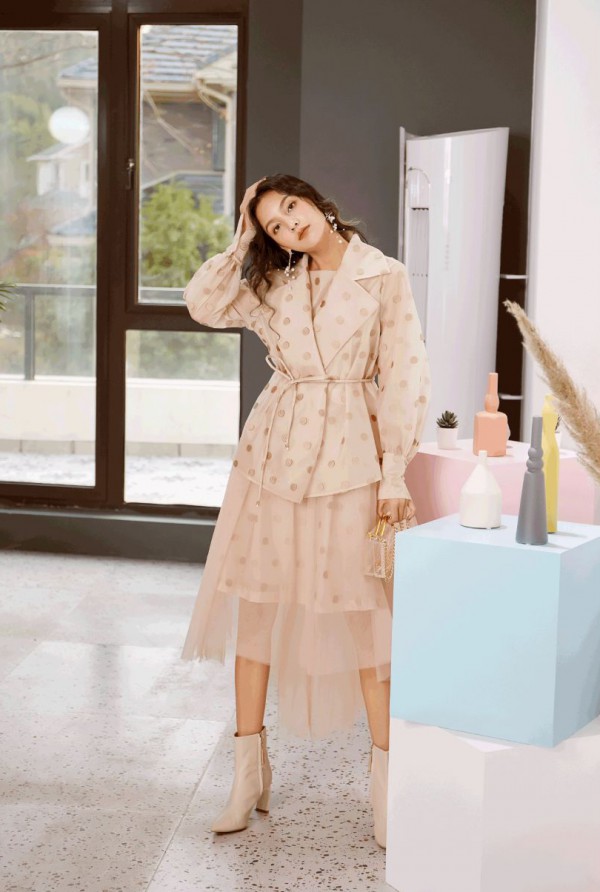 波点衬衫波点裙怎么搭配 HOPESHOW新款示范穿搭