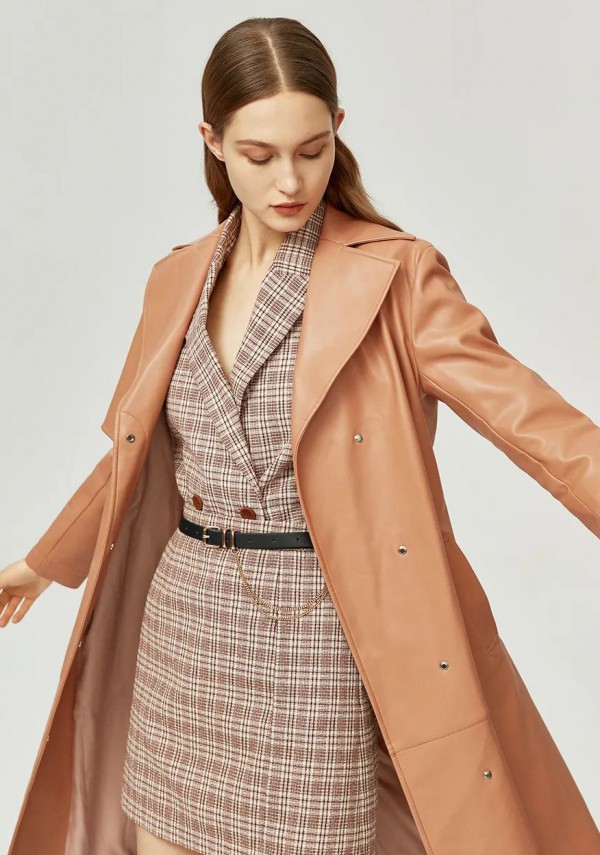 春天风衣怎么穿搭最时尚 这有份多色系风衣搭配指南