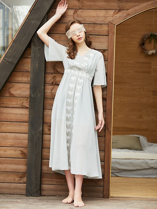 大爱无私,暖心呵护 容悦女装免费送口罩啦