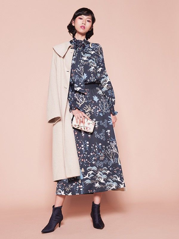 春季优雅大方搭配 迪凯女装带你了解时尚的魅力