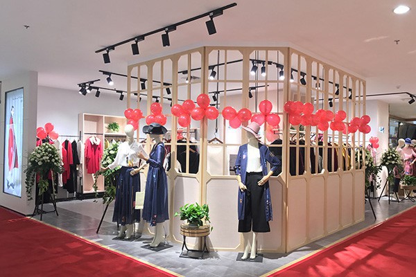 2020年开一家女装店 教你怎么赚钱