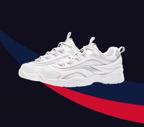 自带霓虹光彩 FILA RAY 重启复古电玩风潮