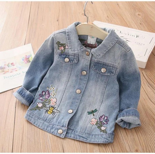 暖春三月天 贝壳童装送你暖心外套