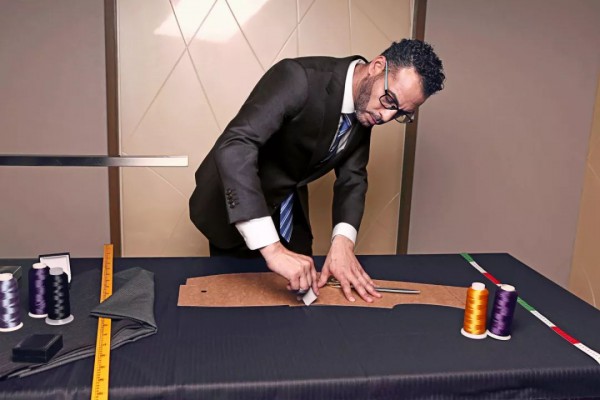 富绅V定制丨hold住职场,让你做最靓的仔