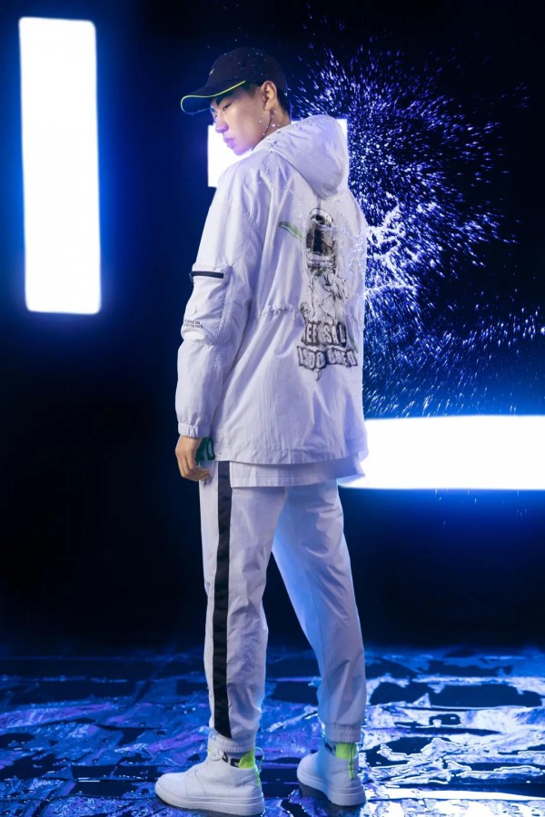 JPE男装SPACE ELDER防风防水风衣 穿出乐观无畏