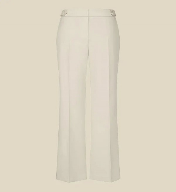 HAZZYS:女王节,总有一款是你身边的殿下