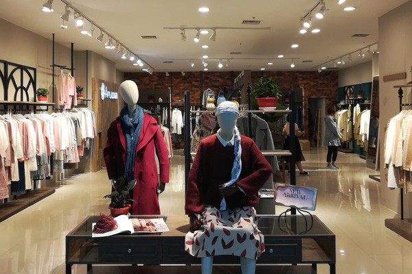 哪些女装品牌加盟比较好做 认同女装为你解决