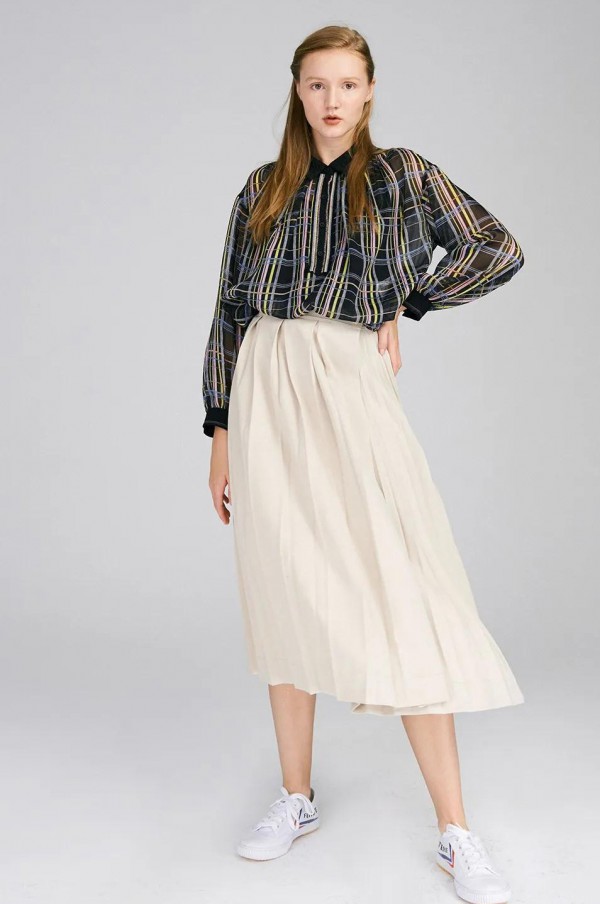 阿尤春上新 我们还能看到“新鲜”的布料吗