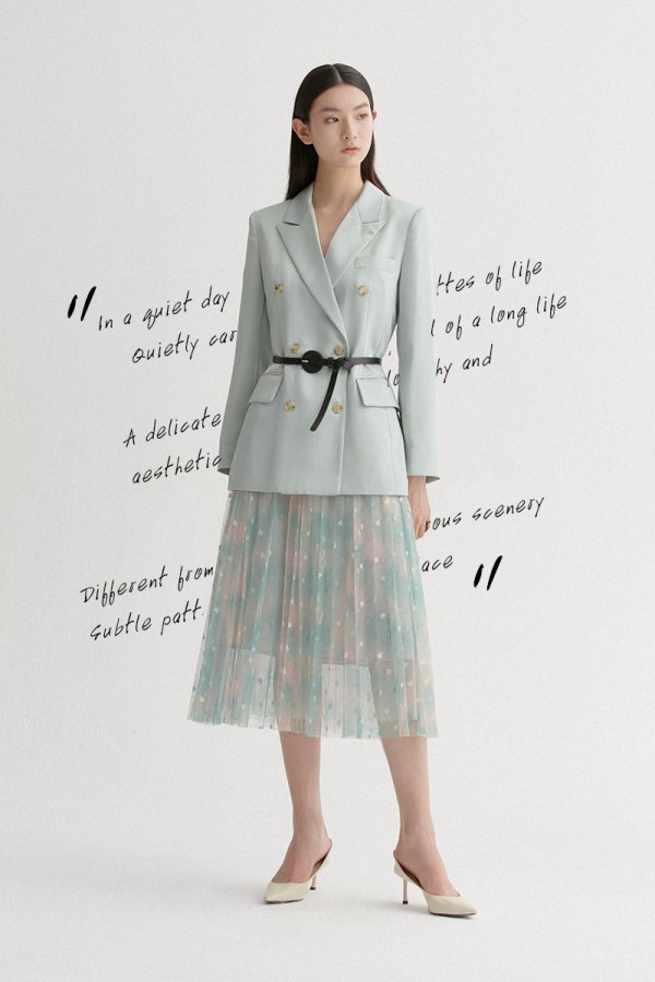 MIGAINO曼娅奴 充满艺术气息的春日衣橱