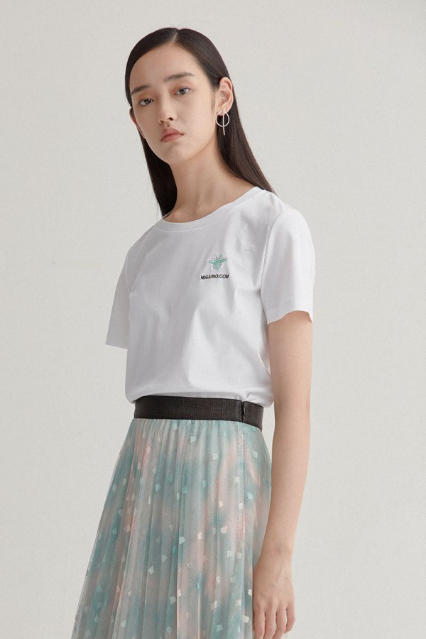 MIGAINO曼娅奴 充满艺术气息的春日衣橱