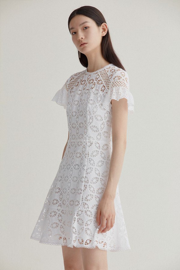 MIGAINO曼娅奴 充满艺术气息的春日衣橱