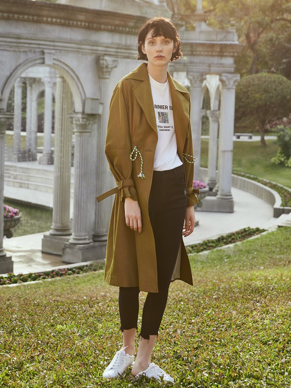 清新休闲动人的搭配 臣枫时尚女装为你展现百变的自己