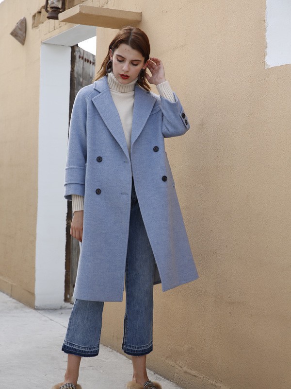 高级大衣搭配 这样穿穿出自己迷人的气质