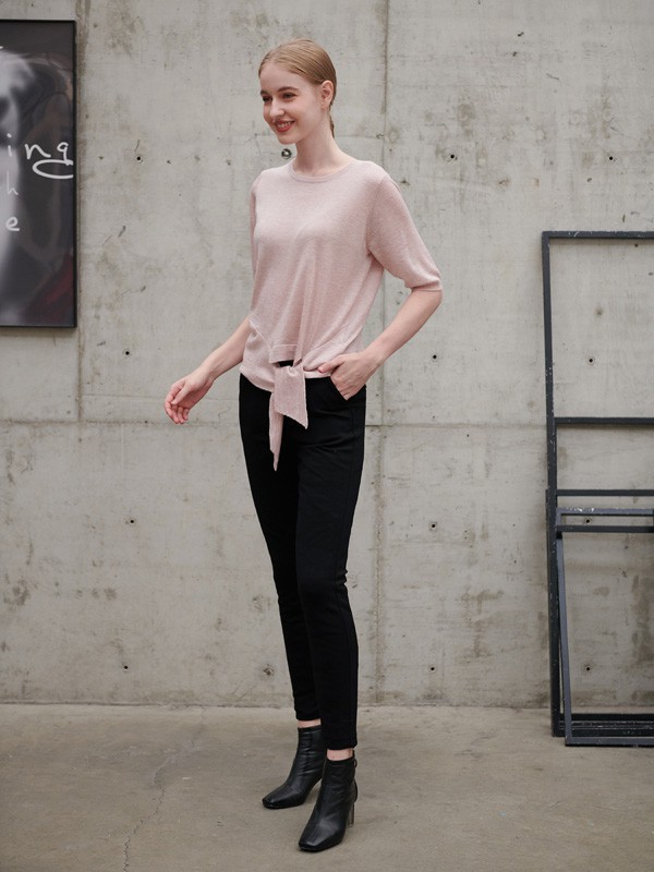 夏季优雅休闲搭配 雁腾逸时尚女装为你穿搭