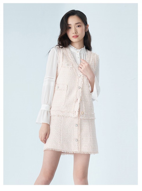 ROEM洛妍初夏上新 闺蜜出游踏出时髦新意趣