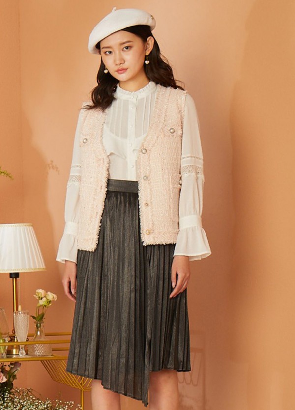 ROEM洛妍初夏上新 闺蜜出游踏出时髦新意趣