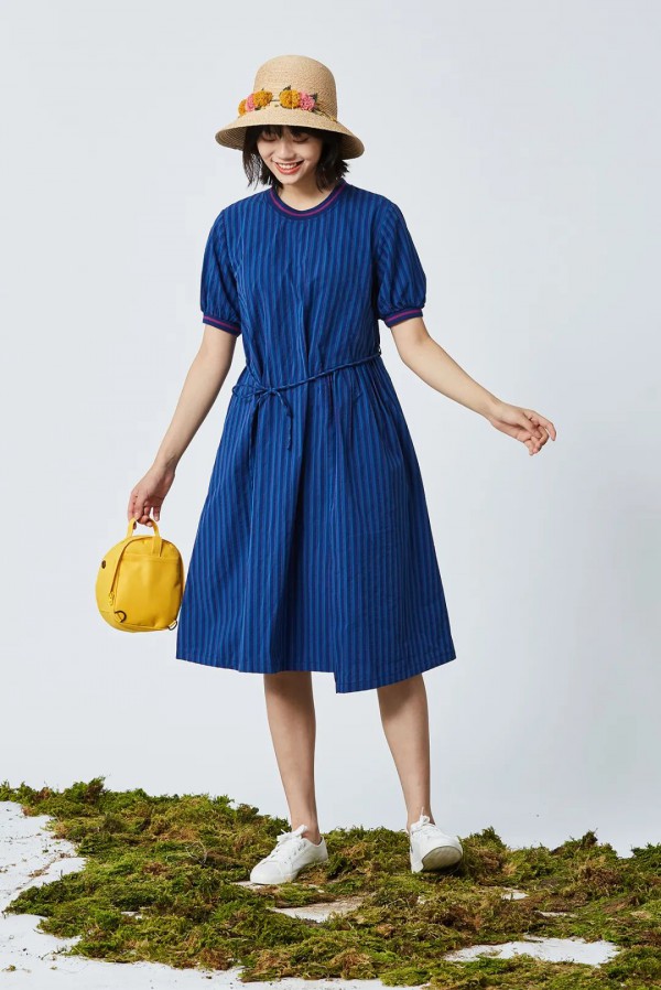 飞鸟和新酒夏装上新 穿上条纹去踏青