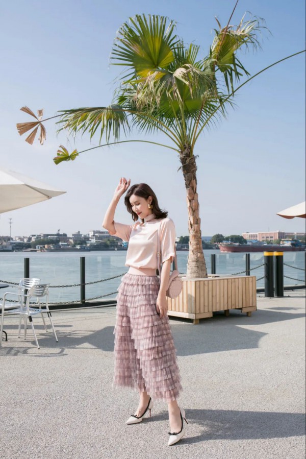 ANOTHER ONE 春天的小心机都在小衫里