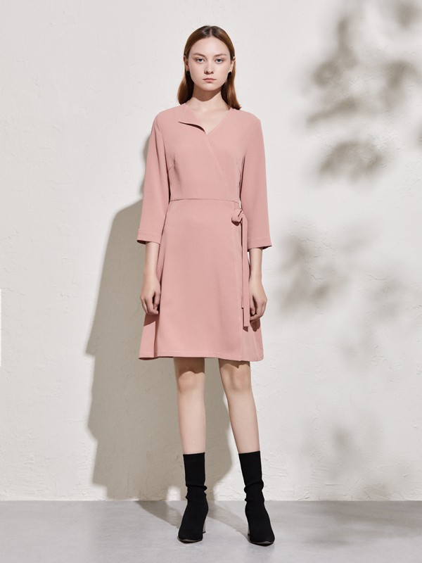 气质连衣裙穿搭 玩转这个夏季