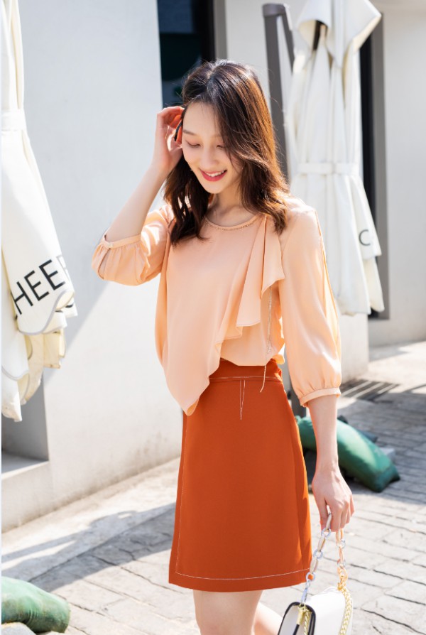 春日复工穿搭 旧面孔里有新风格