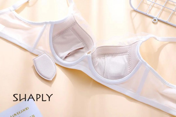 超薄款怕凸点? 莎莲妮帮你解决尴尬!