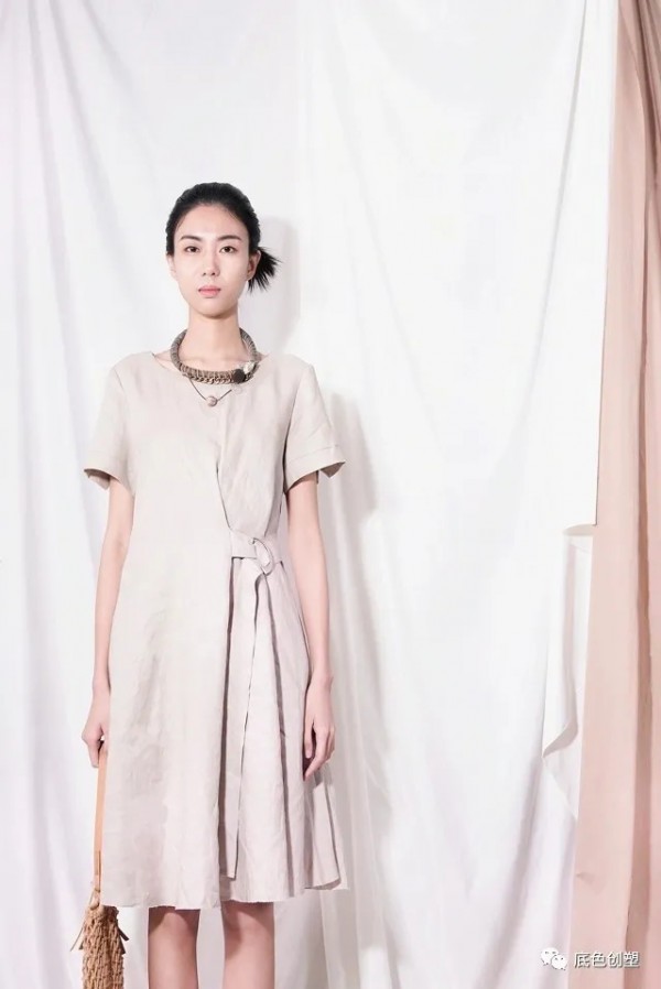 黑色情人节礼物已为您备好 请小姐姐快来店里GET~