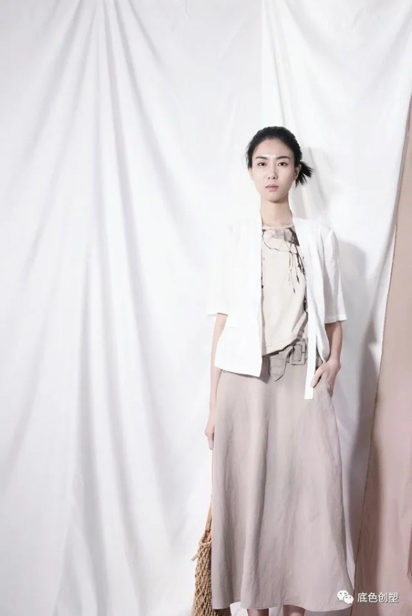 黑色情人节礼物已为您备好 请小姐姐快来店里GET~