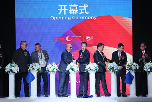 深圳原创设计时装周,一场设计的视觉盛宴