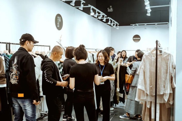 全宇宙贴牌联盟20AW  这次我们也不会缺席