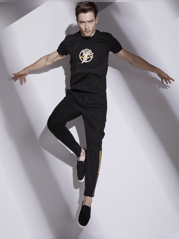 恭贺:恩咖男装品牌与贺州周女士成功签约合作!预祝开业大吉!