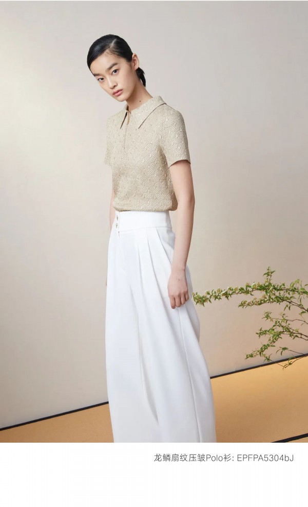 雅莹新品 自由流动的艺术褶皱