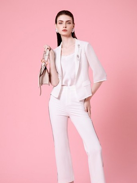 姚领女装2020年新品发布会在深圳盛大召开!带你走进女装时尚!