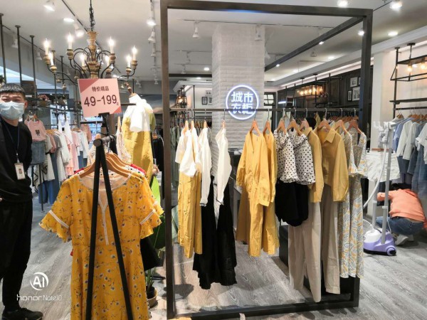 恭喜:城市衣柜女装成功入驻河南漯河金佰汇广场!预祝开业大吉!