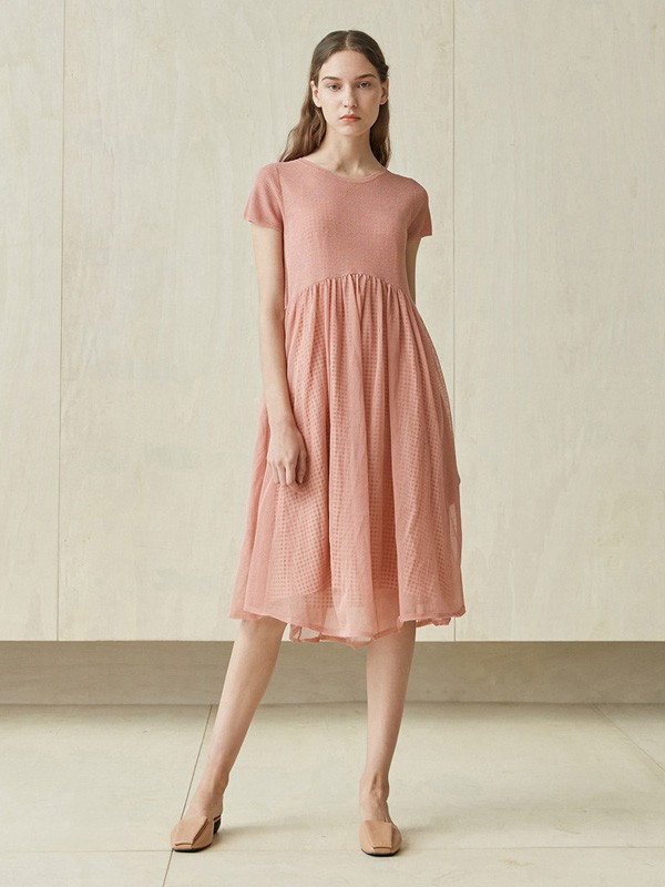 夏季连衣裙怎么穿  AUM女装带你了解