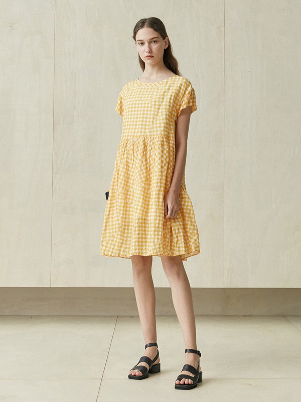 夏季连衣裙怎么穿  AUM女装带你了解