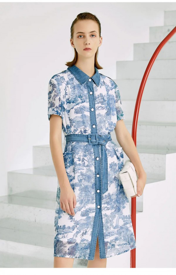 蓝色有哪些蓝 电光蓝日食蓝衣服怎么搭配好看