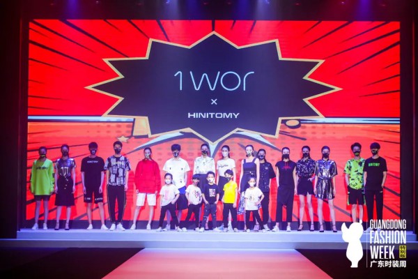 1WOR时尚口罩走红时装周 成为最受欢迎的潮流单品