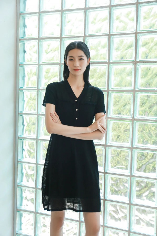 换季搭配失灵?跟随CARMEN重拾时尚灵感