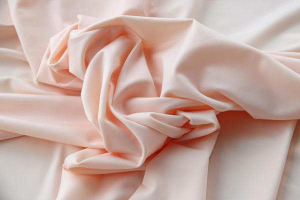 卡尔迈耶:用于内衣的经编弹力平纹面料