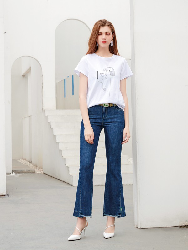 原来通勤装也可以这样穿 艾丽哲女装展现你的美